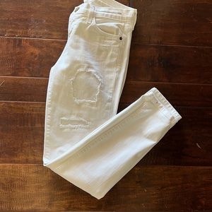 Current Elliott white jeans, “the Stiletto”distressed, size 26, EUC